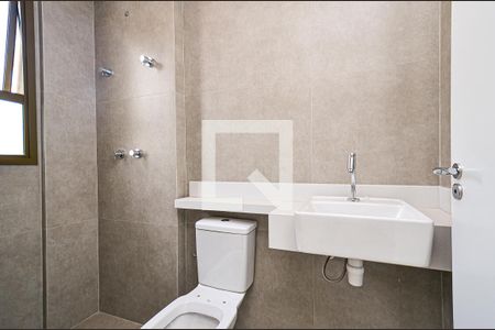 Banheiro Suite 1 de apartamento à venda com 2 quartos, 68m² em Carmo, Belo Horizonte