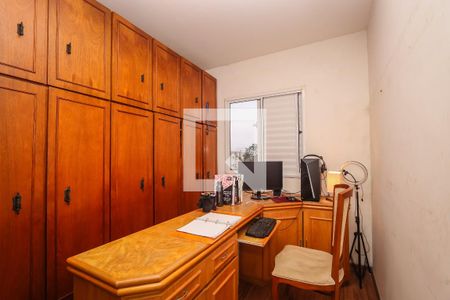 Quarto de apartamento à venda com 2 quartos, 52m² em Jardim Wanda, Taboão da Serra