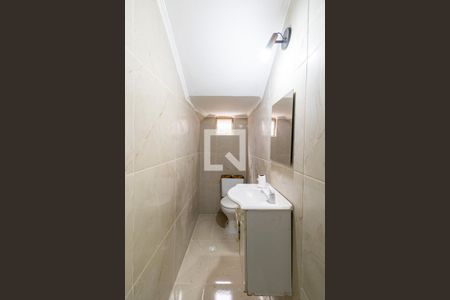 Lavabo de casa para alugar com 2 quartos, 100m² em Vila Carmosina, São Paulo
