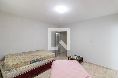 Suíte 1 de casa para alugar com 2 quartos, 100m² em Vila Carmosina, São Paulo