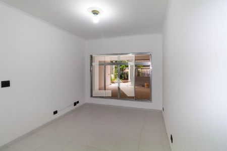 Sala de casa à venda com 2 quartos, 334m² em Vila Nova, São Paulo