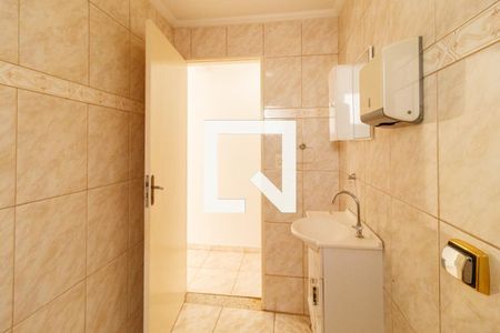 Banheiro Social de casa para alugar com 1 quarto, 100m² em Parque Edu Chaves, São Paulo