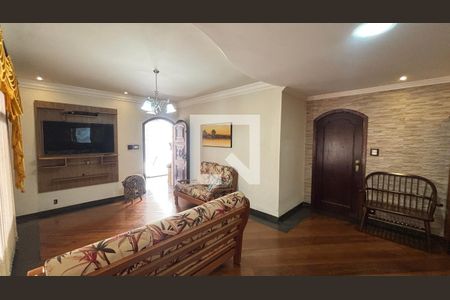 Sala de casa à venda com 4 quartos, 249m² em Jardim Monte Libano, Santo André