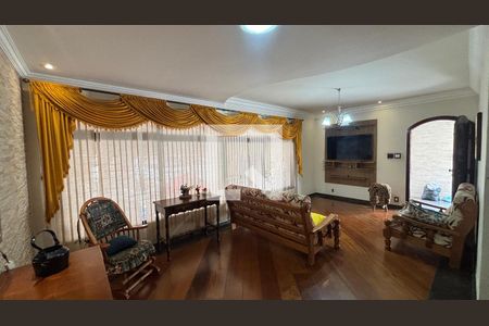 Sala de casa à venda com 4 quartos, 249m² em Jardim Monte Libano, Santo André