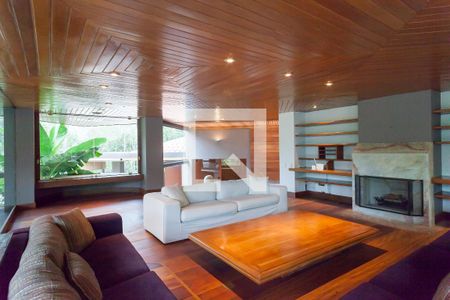 sala de casa de condomínio à venda com 3 quartos, 553m² em Estância Serrana, Nova Lima