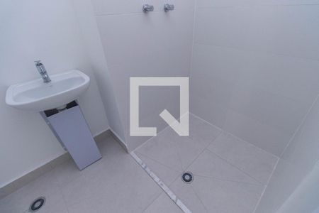Banheiro de kitnet/studio à venda com 0 quarto, 24m² em Chácara Klabin, São Paulo
