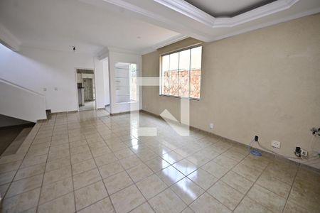 Sala de casa para alugar com 4 quartos, 515m² em Jardim Planalto, Goiânia