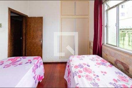Quarto 1 de casa à venda com 3 quartos, 249m² em Calafate, Belo Horizonte