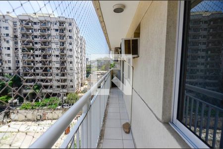 Sala de apartamento à venda com 3 quartos, 81m² em Imperial de São Cristóvão, Rio de Janeiro