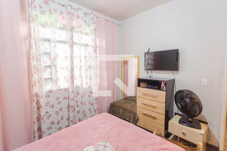 Quarto 2 de casa à venda com 2 quartos, 200m² em Esplanada, Belo Horizonte