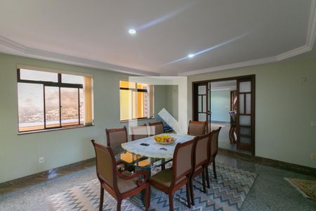 Casa à venda com 4 quartos, 470m² em Itapoã, Belo Horizonte