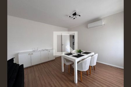 Sala de apartamento à venda com 3 quartos, 96m² em Morro do Espelho, São Leopoldo