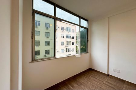 Sala de apartamento à venda com 1 quarto, 90m² em Laranjeiras, Rio de Janeiro