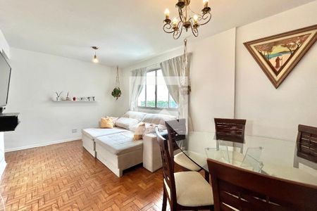 Sala de apartamento para alugar com 2 quartos, 68m² em Vila Alexandria, São Paulo