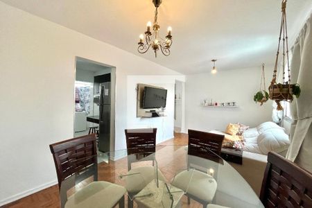 Sala de apartamento para alugar com 2 quartos, 68m² em Vila Alexandria, São Paulo