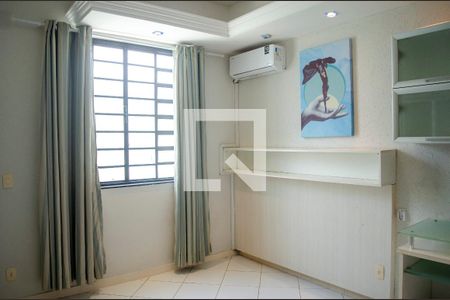 Quarto de casa para alugar com 4 quartos, 380m² em Setor Aeroporto, Goiânia