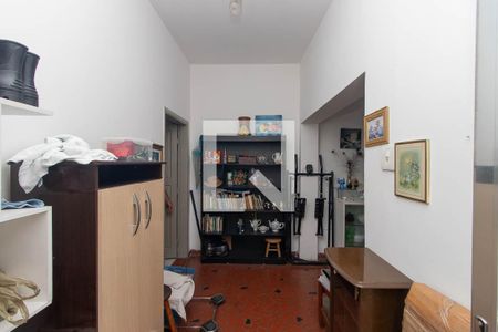 Hall de entrada de casa à venda com 4 quartos, 126m² em Vila Nivi, São Paulo