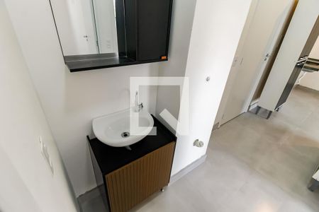 Banheiro de apartamento para alugar com 2 quartos, 40m² em Cidade Jardim, São Paulo