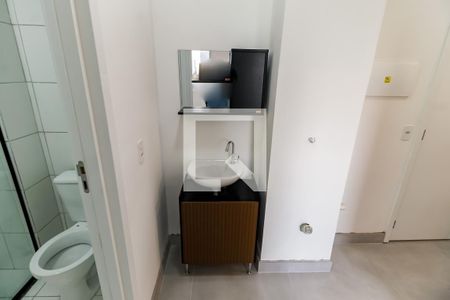 Banheiro de apartamento para alugar com 2 quartos, 40m² em Cidade Jardim, São Paulo