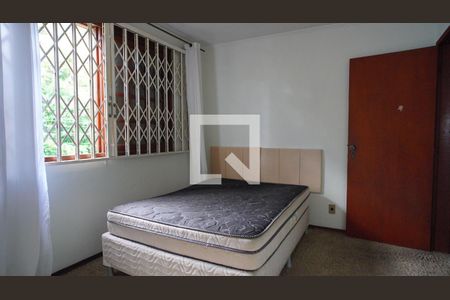 Quarto 2 de casa à venda com 3 quartos, 119m² em Azenha, Porto Alegre