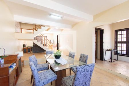 Casa para alugar com 7 quartos, 483m² em Fátima, Canoas