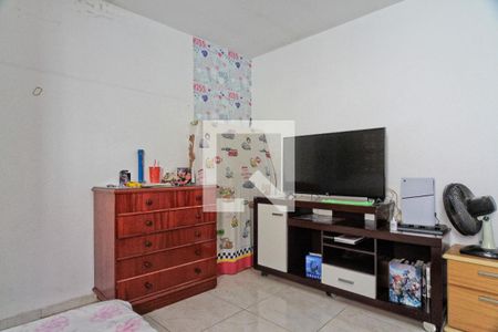 Casa à venda com 7 quartos, 100m² em Parque Peruche, São Paulo