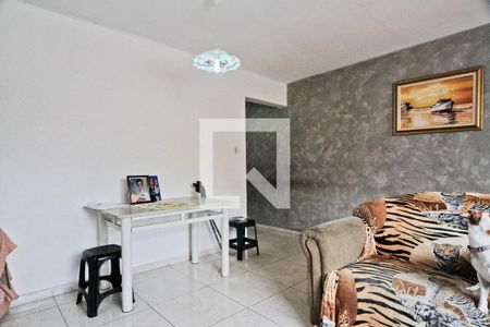 Casa à venda com 7 quartos, 100m² em Parque Peruche, São Paulo