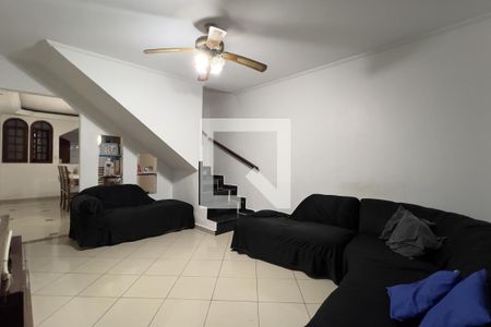 Sala de casa à venda com 4 quartos, 154m² em Parque Santo Antonio, Guarulhos