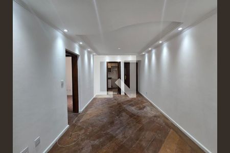 Sala de apartamento para alugar com 3 quartos, 82m² em Jardim Maia, Guarulhos