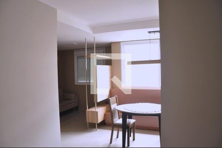 Sala de apartamento para alugar com 1 quarto, 56m² em São Geraldo, Porto Alegre