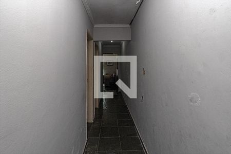 Corredor de casa para alugar com 2 quartos, 180m² em Vila Santo Estefano, São Paulo