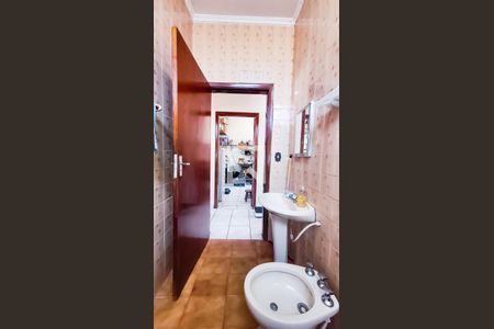 Banheiro Social de casa à venda com 3 quartos, 85m² em Vila Rossi, Campinas