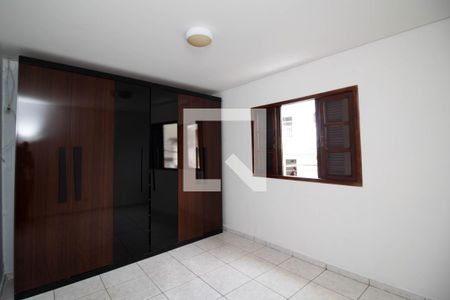 Quarto 1 de casa para alugar com 2 quartos, 90m² em Jardim Dourado, Guarulhos