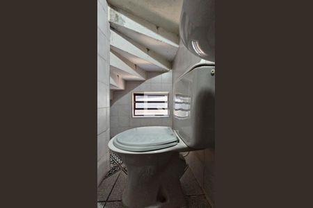 Lavabo de casa à venda com 2 quartos, 140m² em Jardim Santo Antoninho, São Paulo