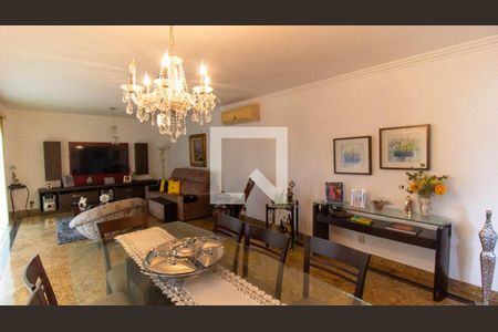 Casa de Condomínio para alugar com 4 quartos, 300m² em Piratininga, Niterói