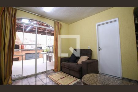 Casa à venda com 3 quartos, 125m² em Jardim Tango, São Paulo