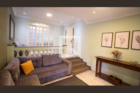 Casa à venda com 3 quartos, 125m² em Jardim Tango, São Paulo