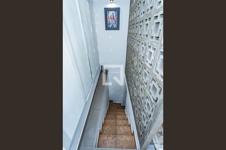 Escada de casa à venda com 5 quartos, 150m² em Vila Mangalot, São Paulo