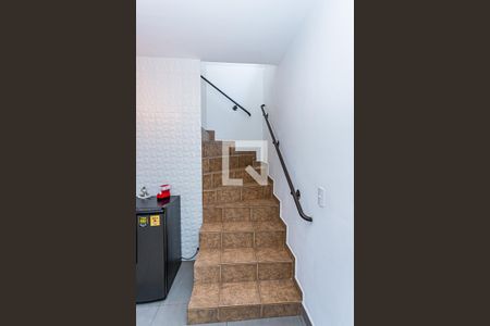 Escada de casa à venda com 5 quartos, 150m² em Vila Mangalot, São Paulo