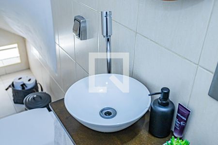Lavabo de casa à venda com 5 quartos, 150m² em Vila Mangalot, São Paulo