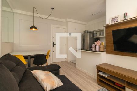 Sala de apartamento para alugar com 2 quartos, 45m² em Vila Ema, São Paulo