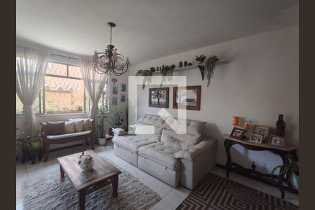 Sala de TV de casa de condomínio à venda com 4 quartos, 345m² em Tanque, Rio de Janeiro