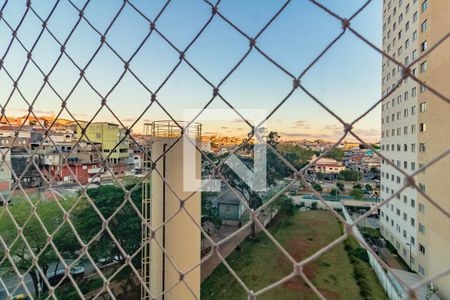 Apartamento à venda com 2 quartos, 32m² em Jardim Itacolomi, São Paulo