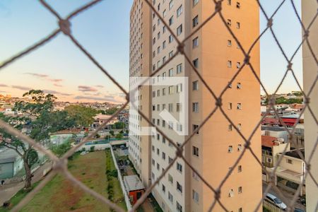 Apartamento à venda com 2 quartos, 32m² em Jardim Itacolomi, São Paulo