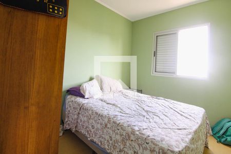 Quarto 1 de apartamento para alugar com 2 quartos, 58m² em Jardim Helena, Taboão da Serra