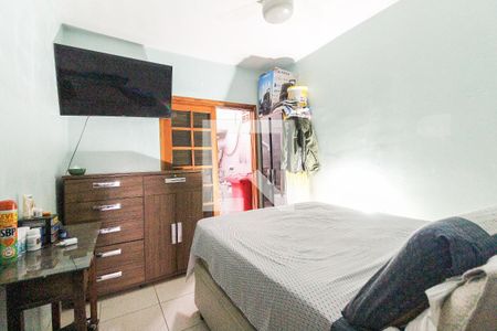 Quarto 2 de casa de condomínio para alugar com 2 quartos, 71m² em Vila Carmosina, São Paulo
