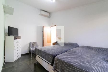 Suite de casa à venda com 4 quartos, 232m² em Parque das Universidades, Campinas