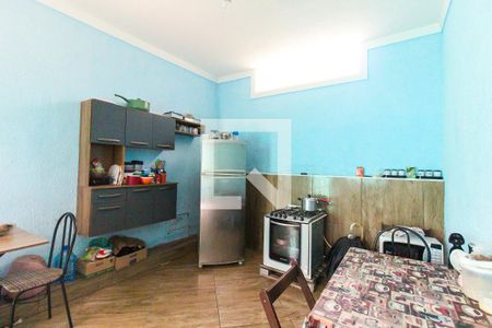 Cozinha de casa à venda com 1 quarto, 50m² em Vila Carmosina, São Paulo