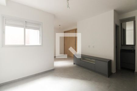 Sala de kitnet/studio para alugar com 1 quarto, 30m² em Vila Carrão, São Paulo