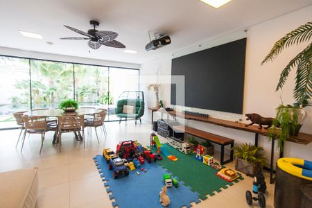 Sala 2 de casa de condomínio para alugar com 4 quartos, 310m² em Jardim Karaíba, Uberlândia